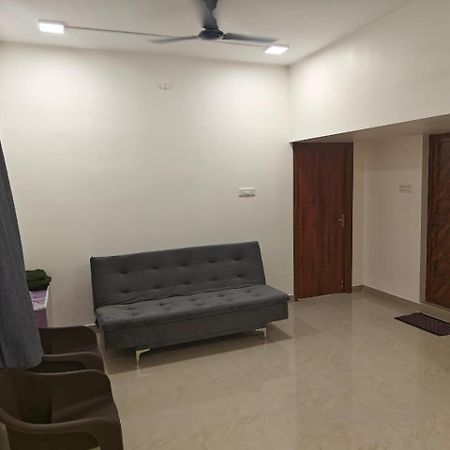 Thirunallar Heaven Homes Tirunallar Luaran gambar