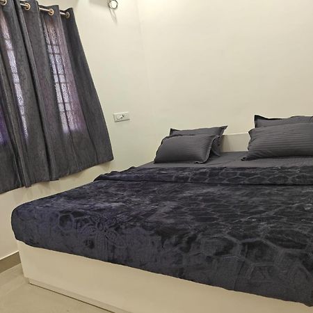 Thirunallar Heaven Homes Tirunallar Luaran gambar