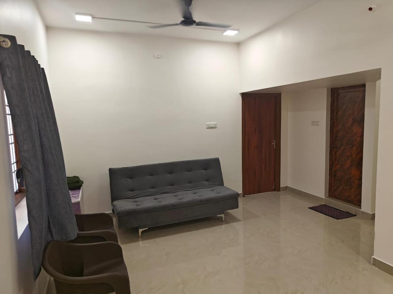 Thirunallar Heaven Homes Tirunallar Luaran gambar