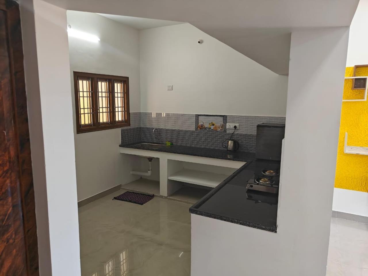 Thirunallar Heaven Homes Tirunallar Luaran gambar